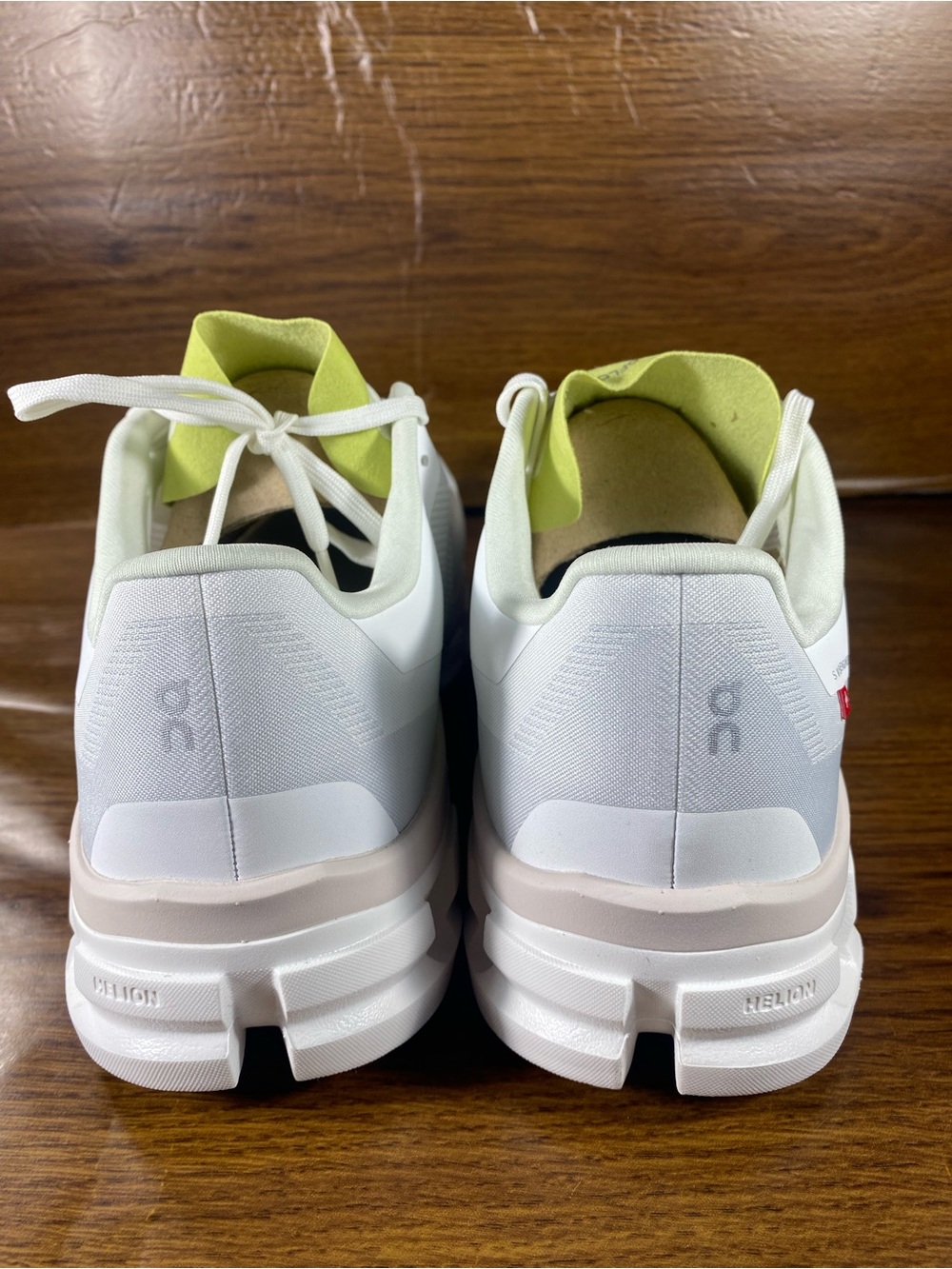 On Running Cloudflow mens shoe size 9.5 - Picture 4 of 11